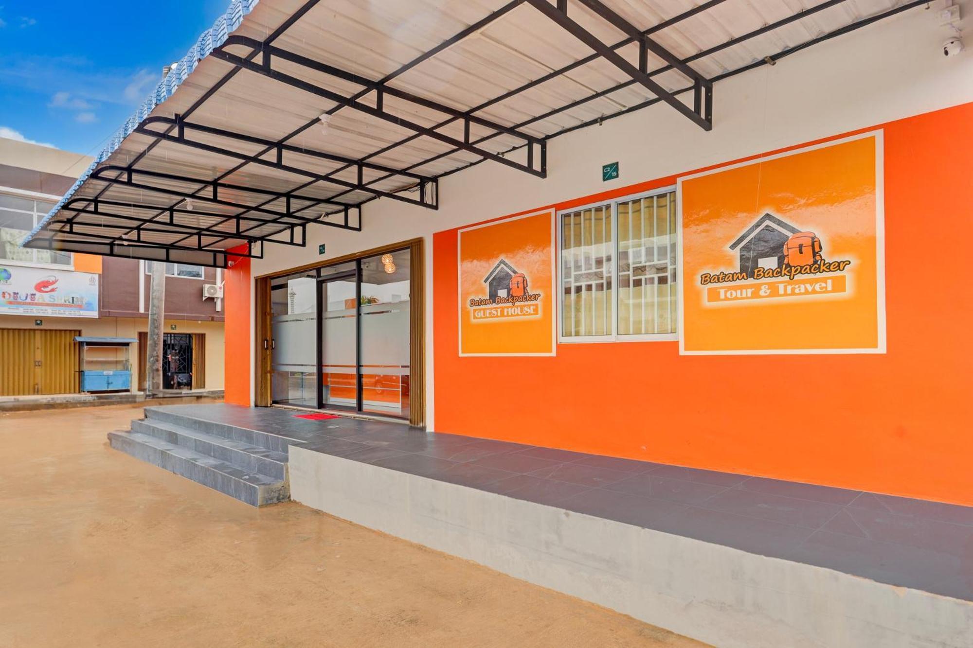 Super Oyo Capital O 93076 Batam Backpacker Guesthouse 2 Pembunuh Exterior photo