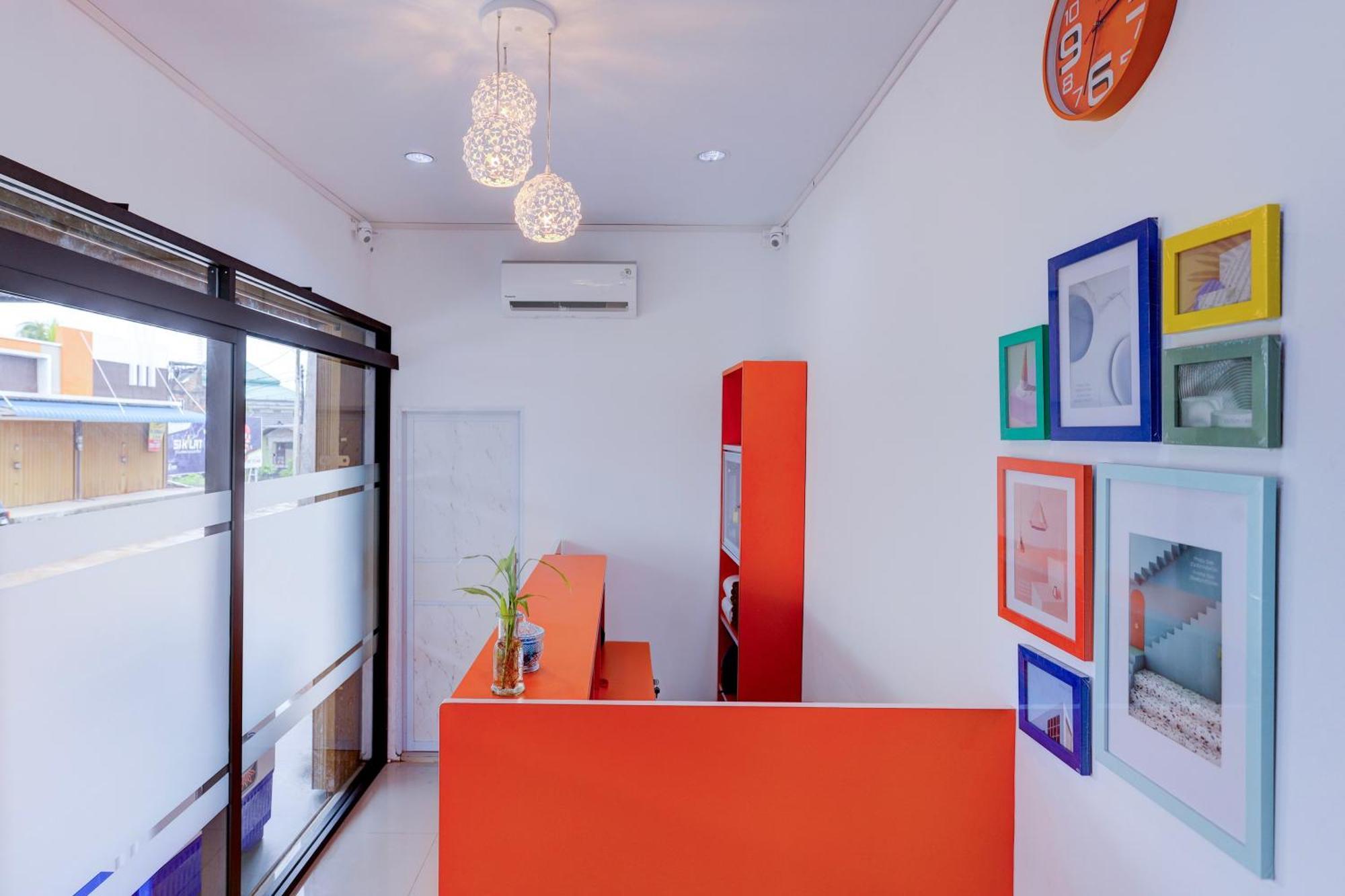 Super Oyo Capital O 93076 Batam Backpacker Guesthouse 2 Pembunuh Exterior photo